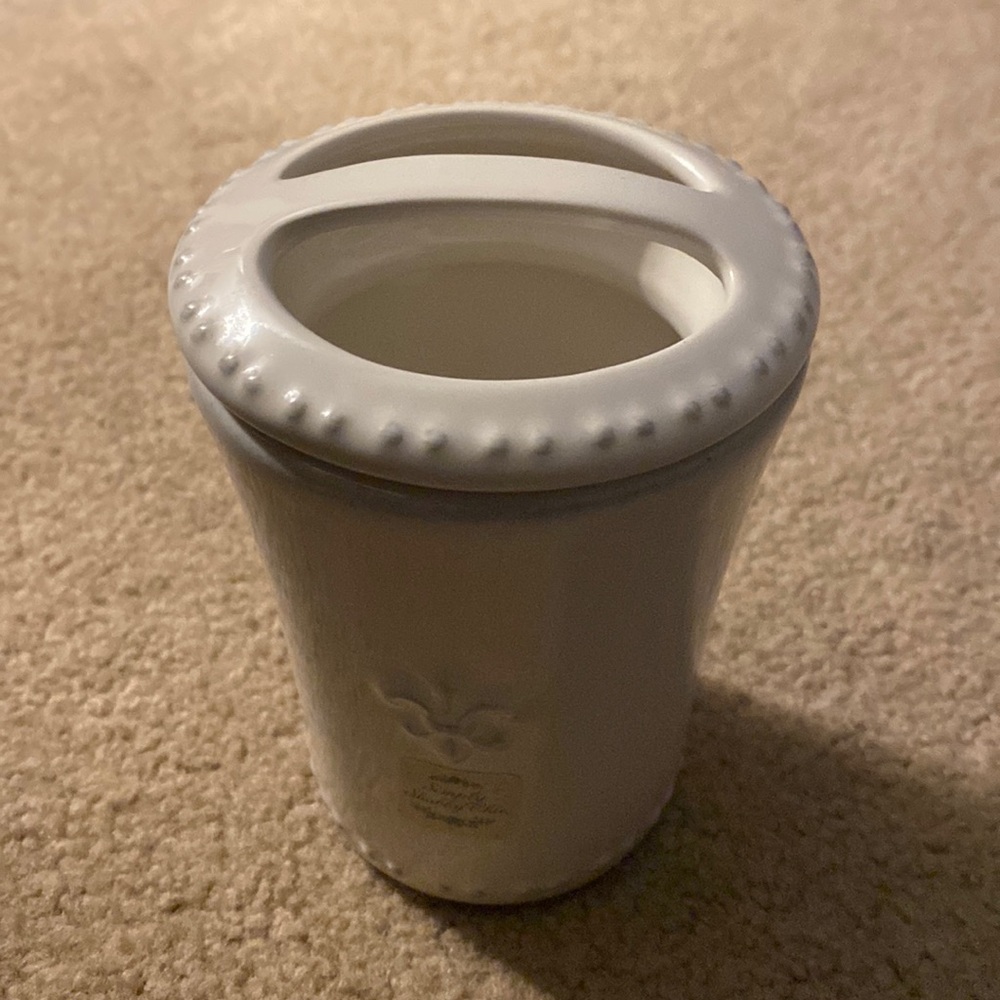 Shabby Chic Toothbrush Holder
